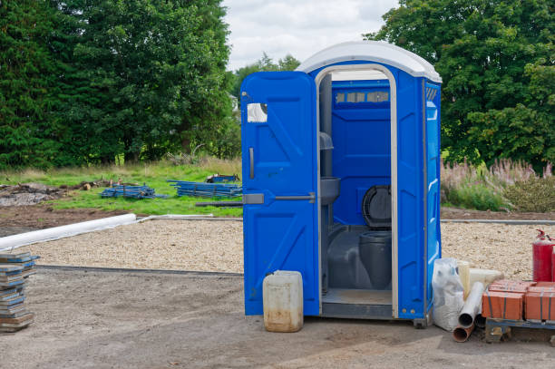 Best VIP or Luxury Restroom Trailers  in Ladonia, AL